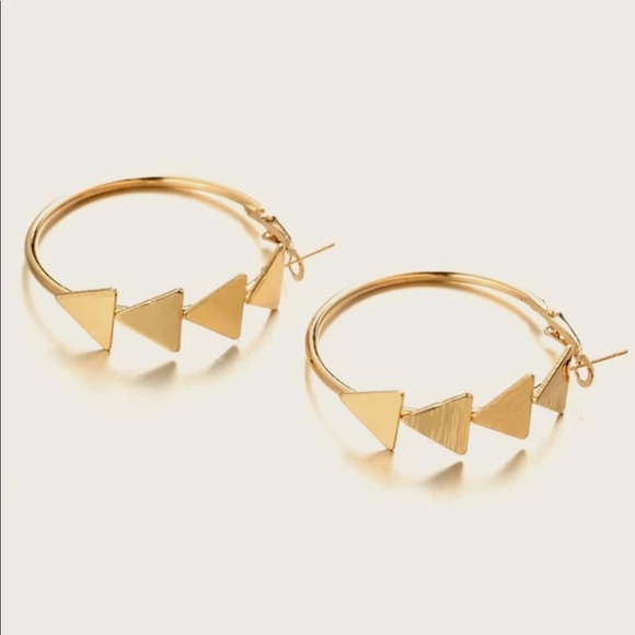 LAST ONE • Reese • Triangle Hoop Earrings - Picture 4 of 5